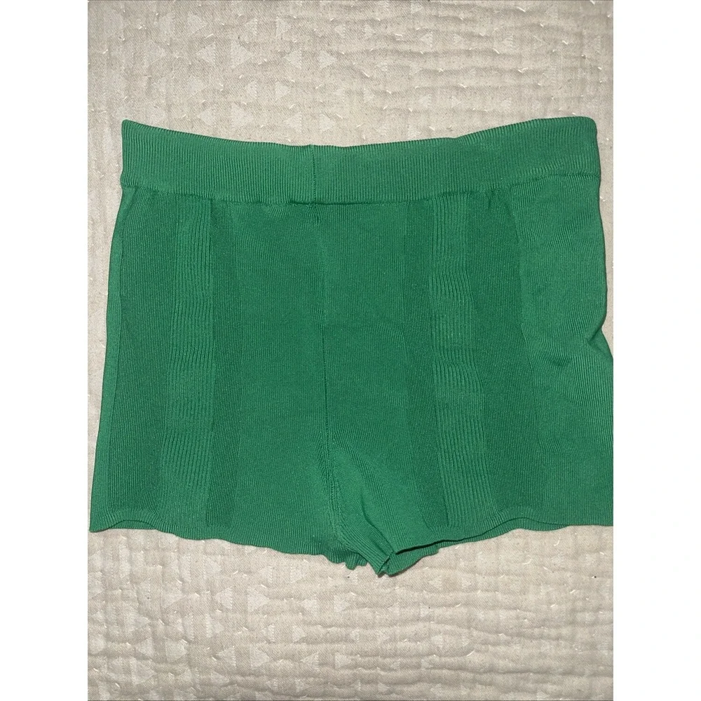 JACQUEMUS LE SHORT BASGIA GREEN RIBBED KNIT BOXER MICRO SHORT (36/US4)